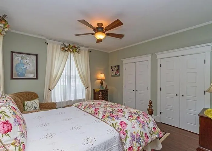 Bed & Breakfast Cherry Tree *